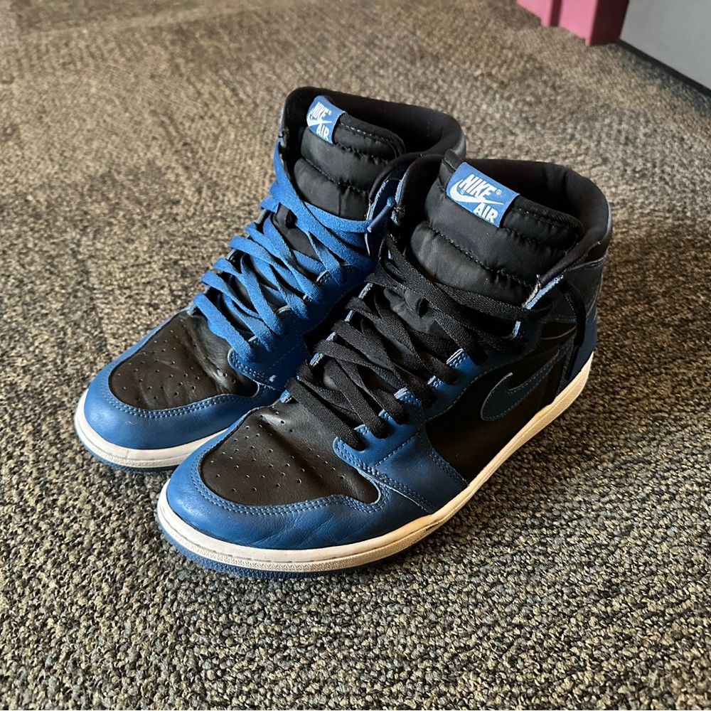 Nike Air Jordan 1 Men's Black and Blue Sneakers